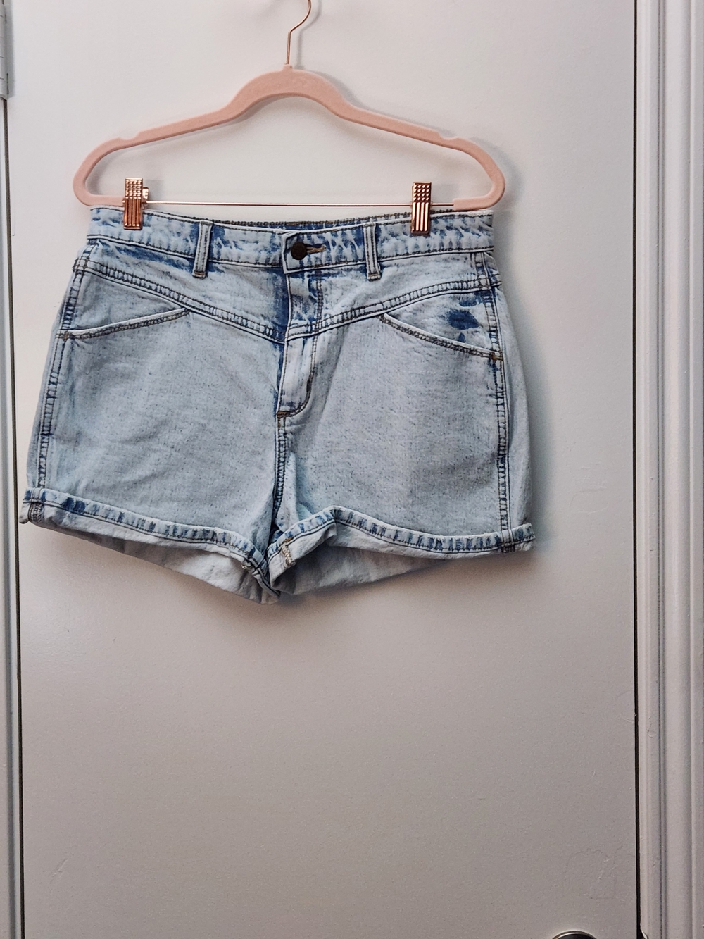 Universal Thread Light Wash Denim Jean Shorts Size 10